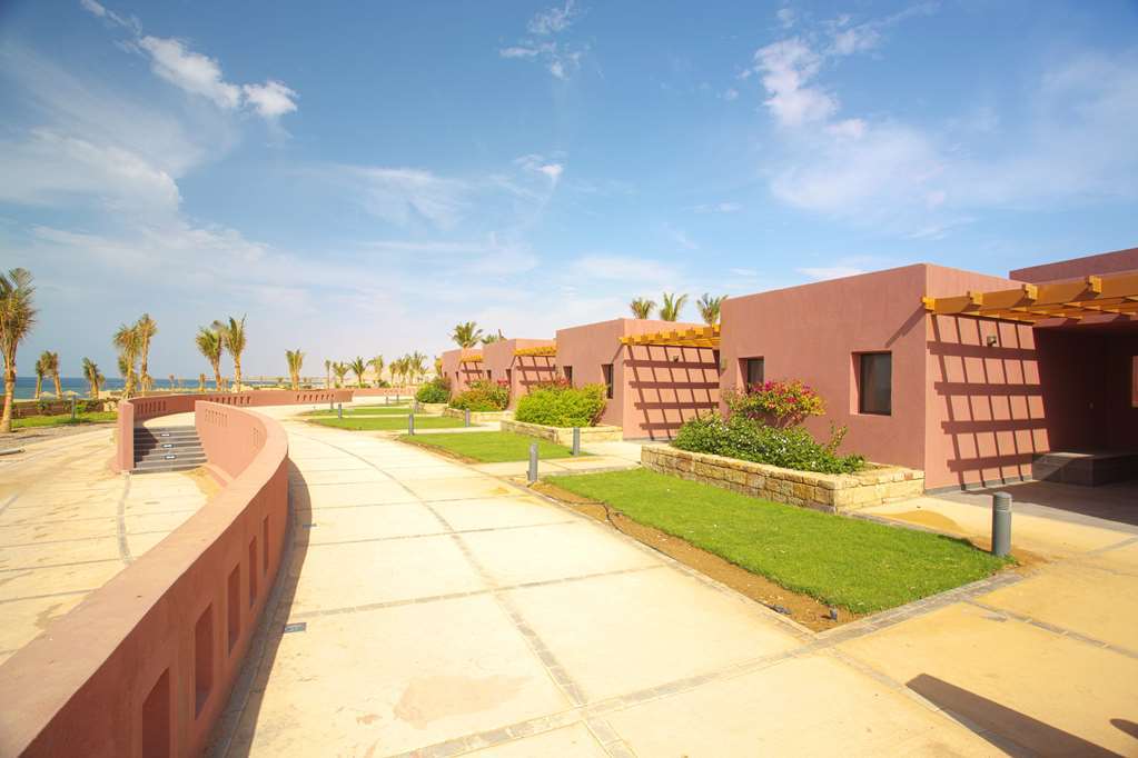 Golden Tulip Sharma Resort Quarto foto